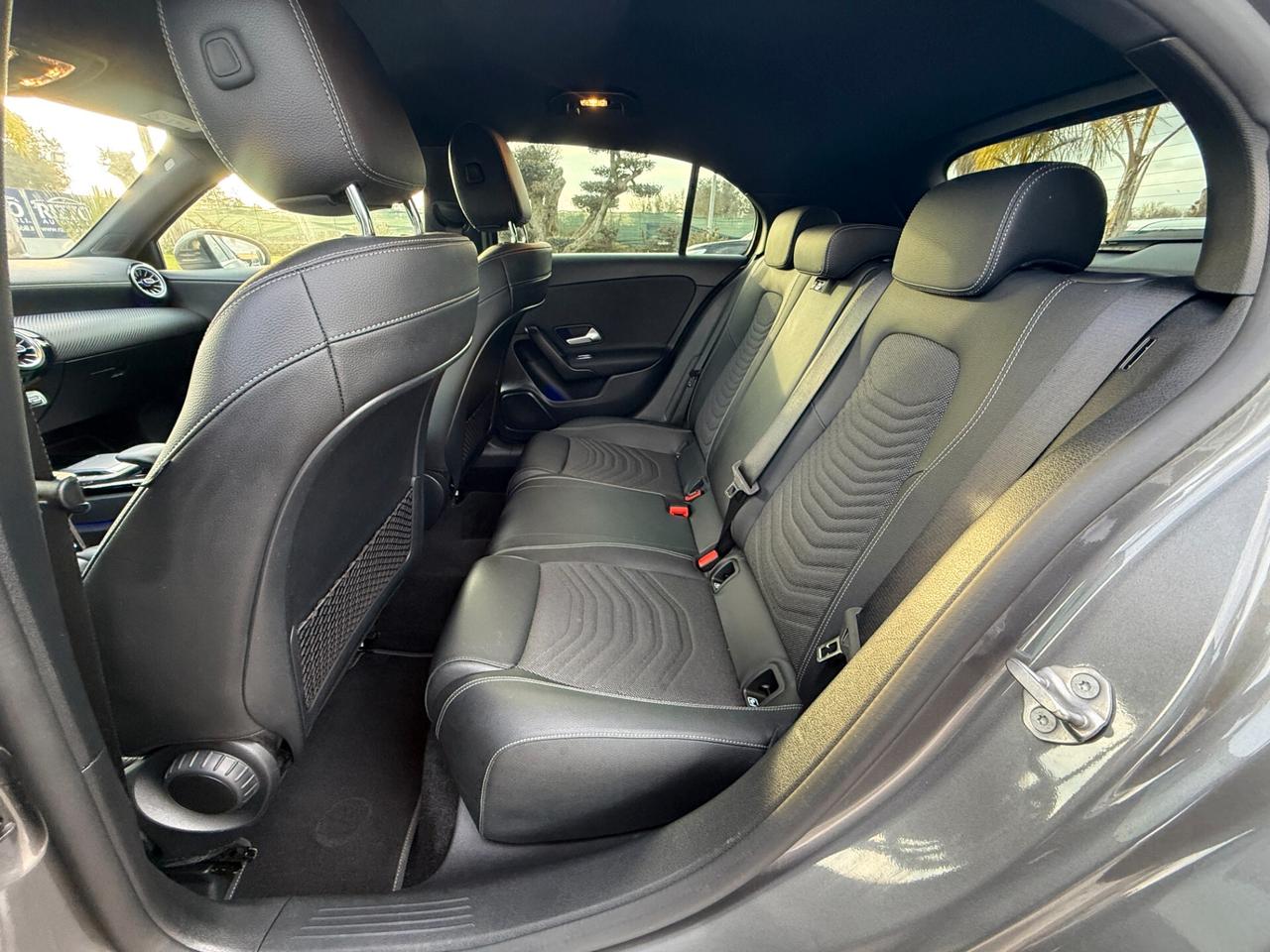 Mercedes-benz A 200 d Automatic Sport Luci Ambient Pelle Navi Led