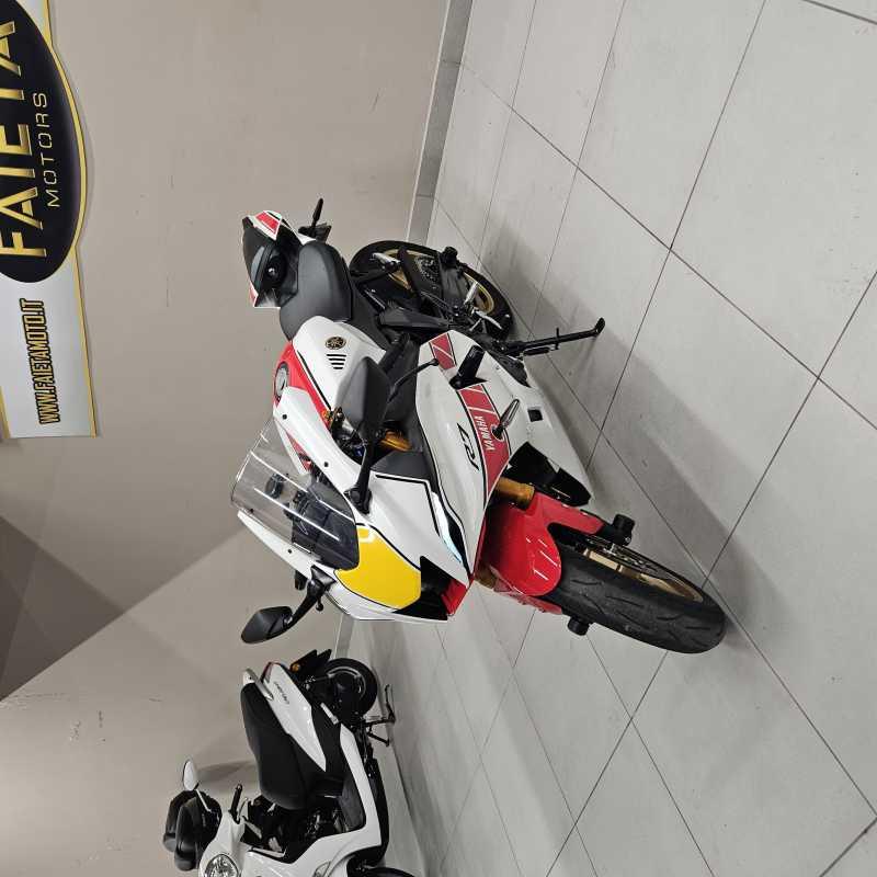 Yamaha YZF R7 World GP 60th Anniversary - 2023