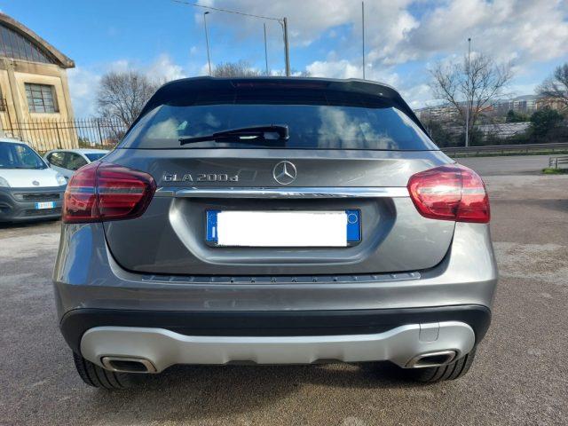 MERCEDES-BENZ GLA 200 d Automatic