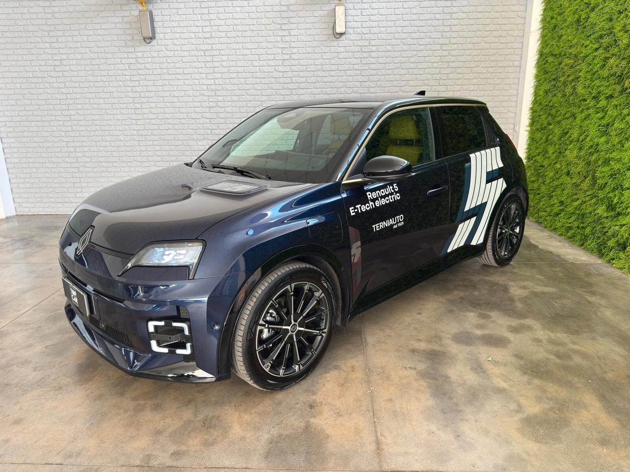 Renault 5 E-Tech Electric 150 CV Comfort Range AC 11 Iconic Cinq