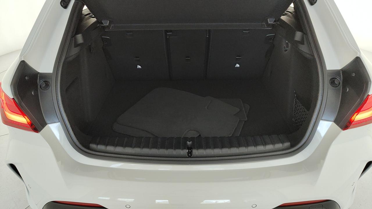 BMW Serie 1 F40 - M 135i xdrive auto