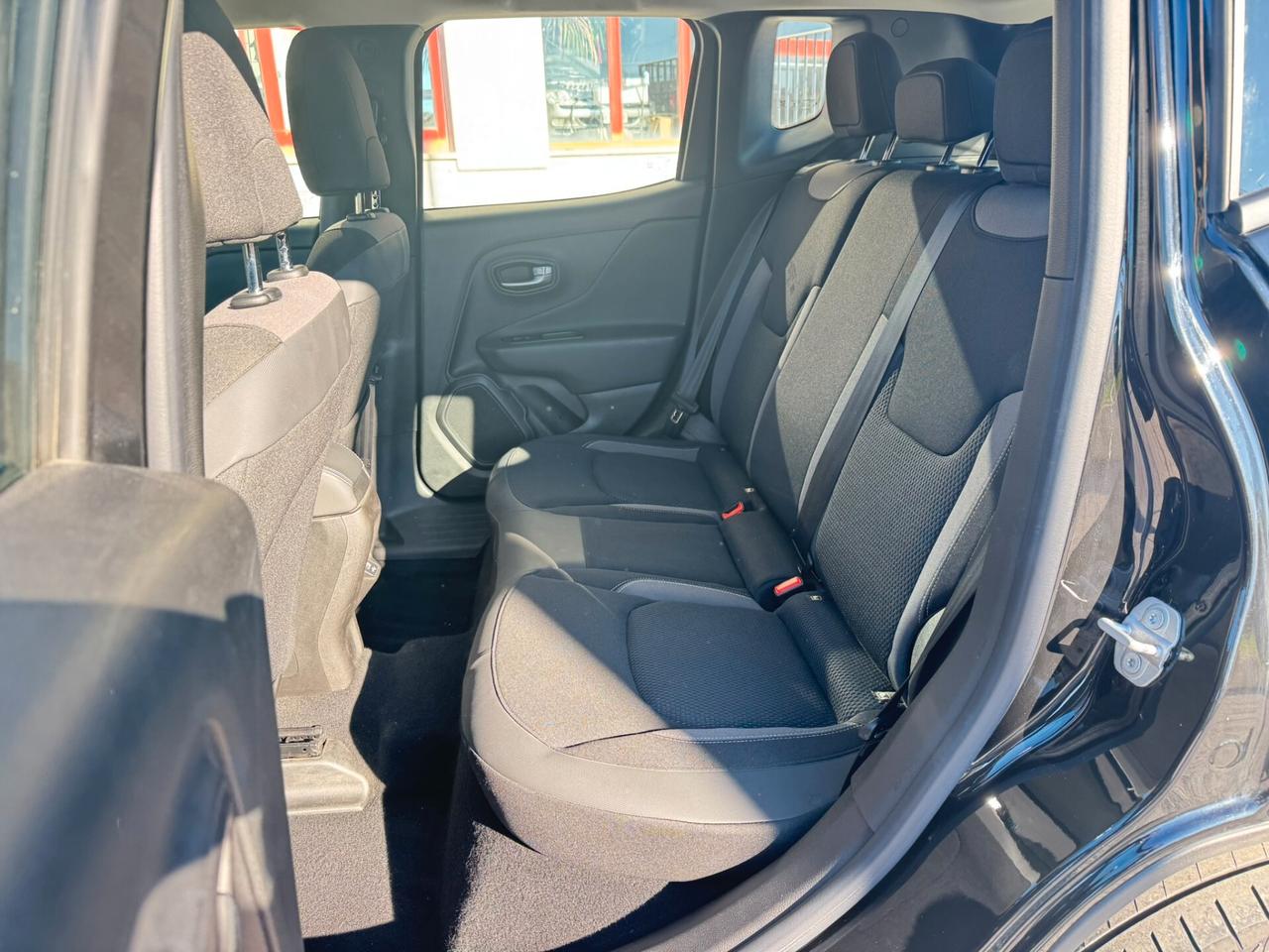 Renegade 1.6 130 CV Limited Telecamera e Navigatore