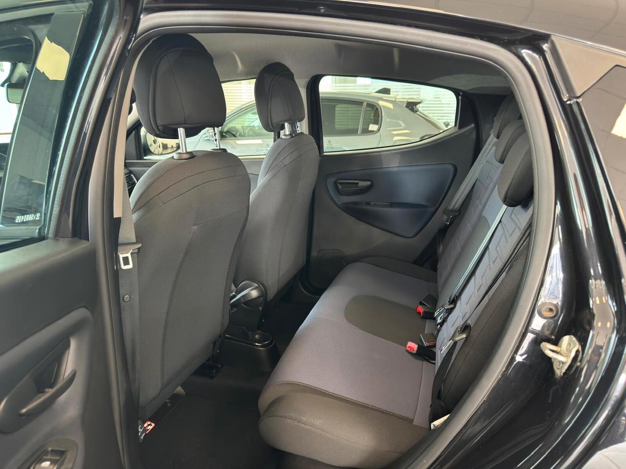 Lancia Ypsilon 1.0 69CV Hybrid Gold Plus 2023