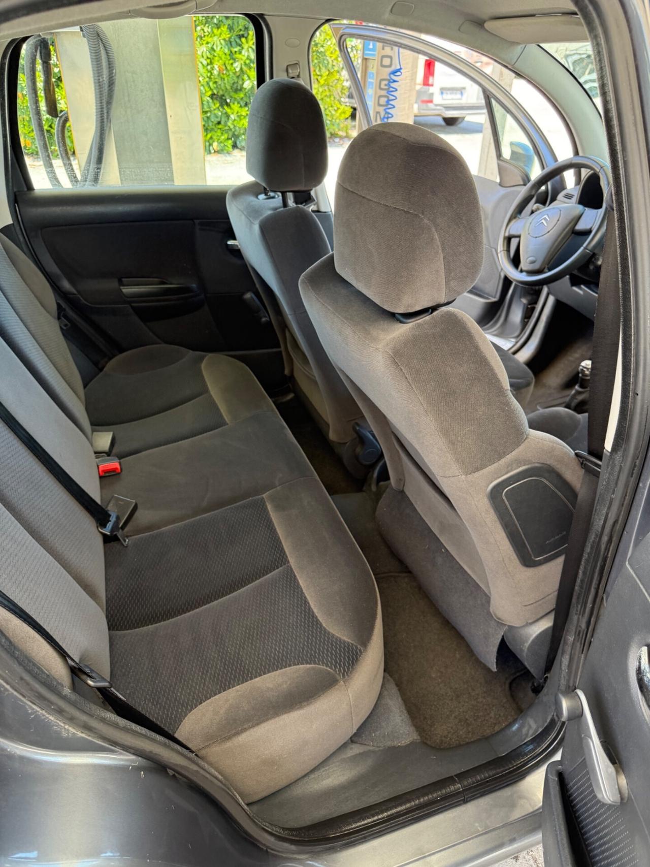 Citroen C3 exclusive 1.1 Benzina 90milaKM NEOPATENTATI