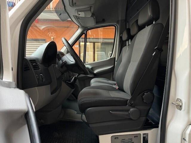 Volkswagen Crafter 2.0 TDI 163 CV in Garanzia