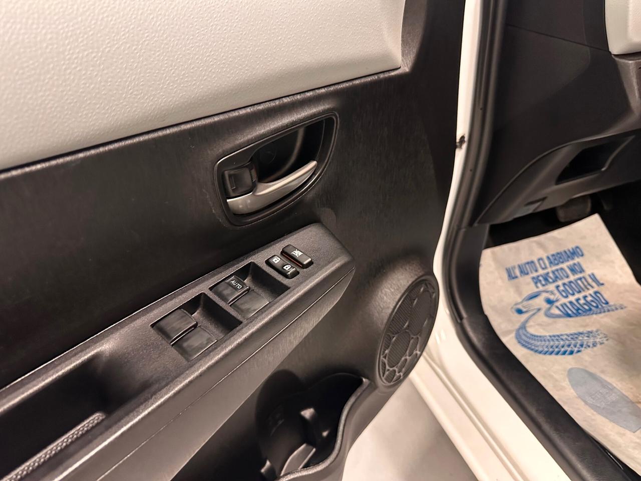 TOYOTA YARIS 1.5 HIBRID