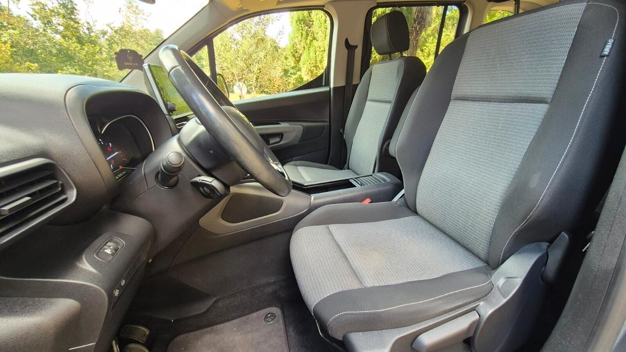 Toyota Proace City Verso 1.2 110 CV S&S Short D Executive 2021 PERFETTA leggi testo