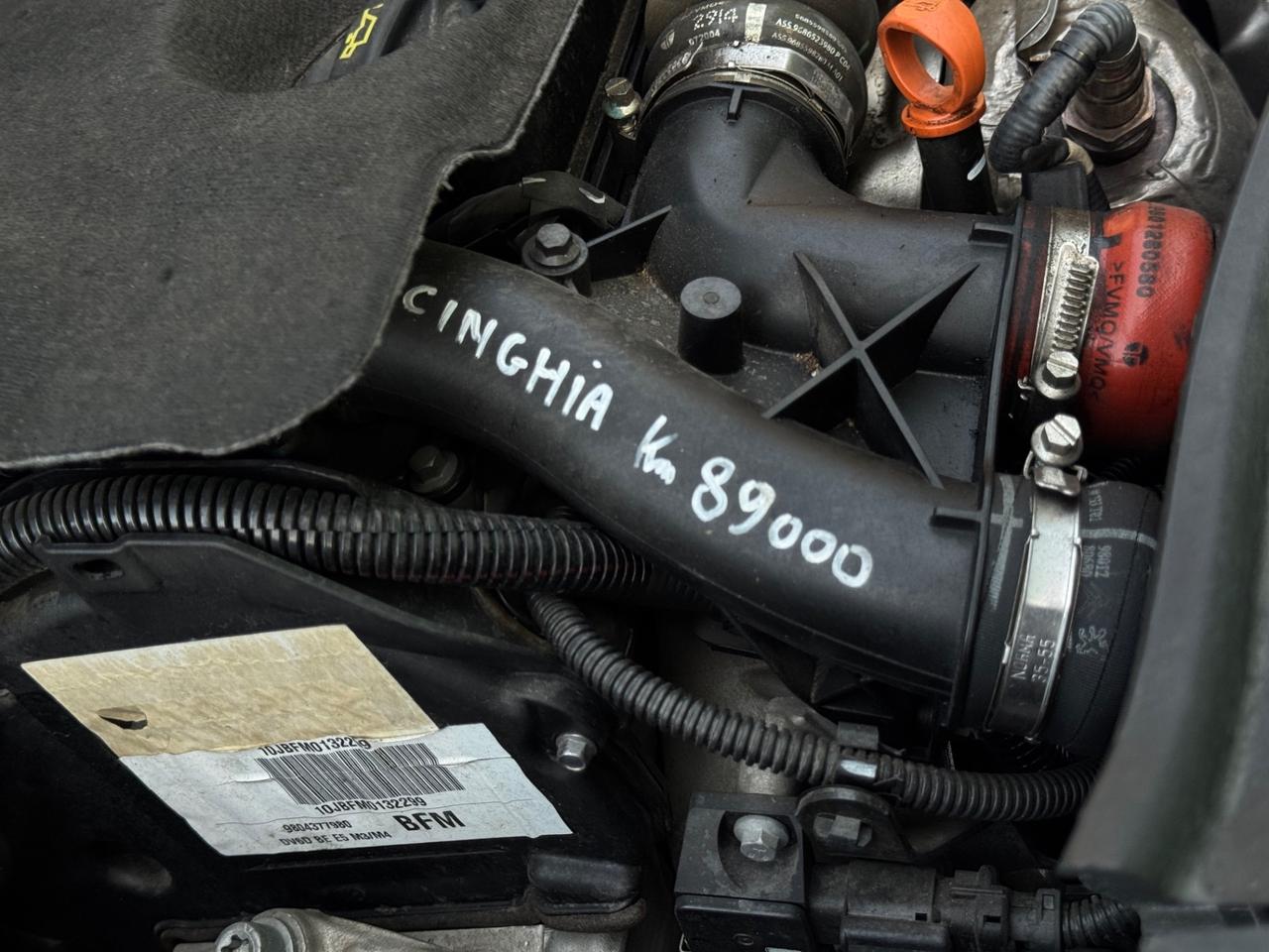 Peugeot 2008 1.6 e-HDi 92 CV Stop&Start Urban Cross