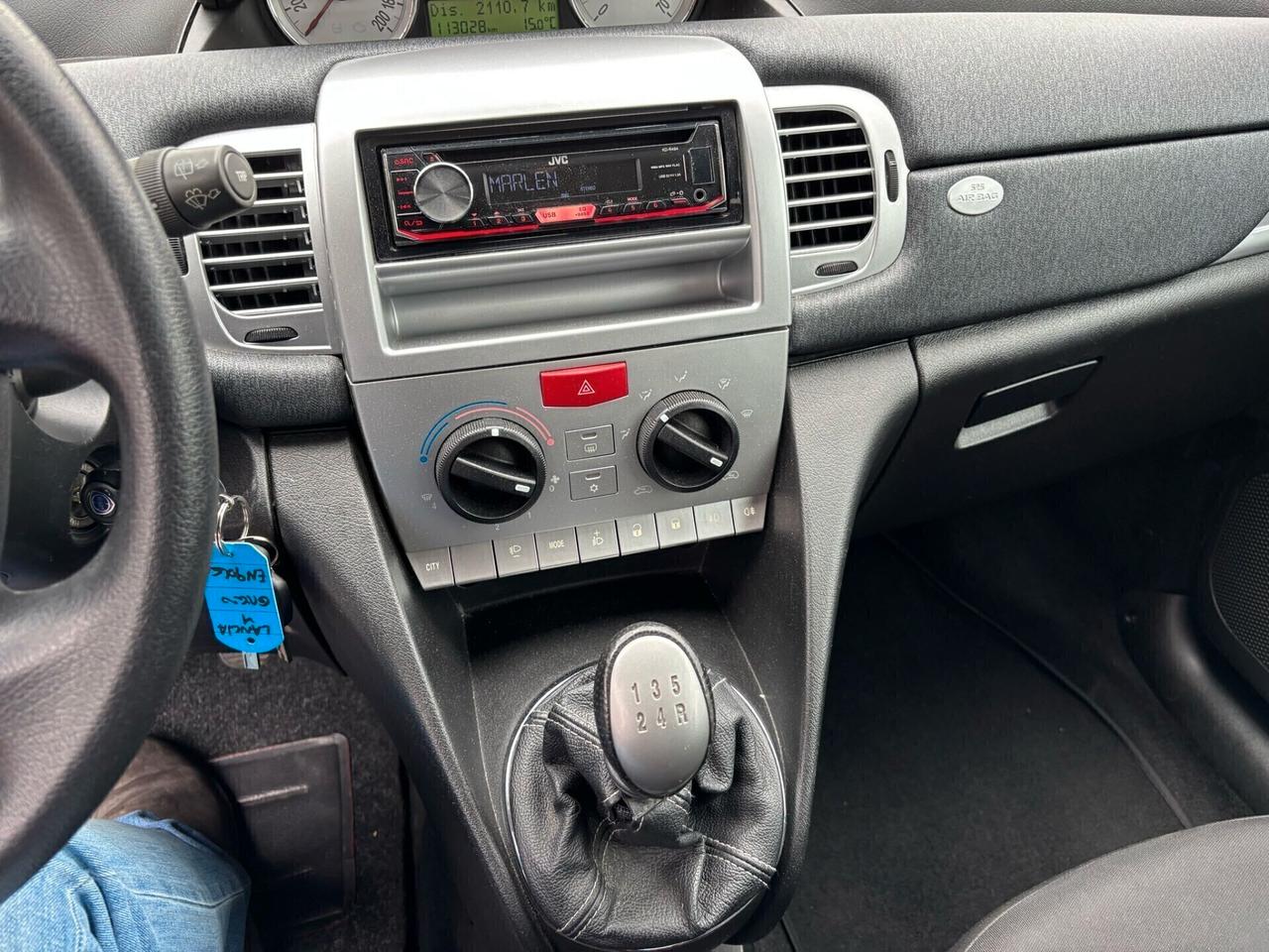Lancia Ypsilon 1.2 69 CV Unyca OK Neopatentati