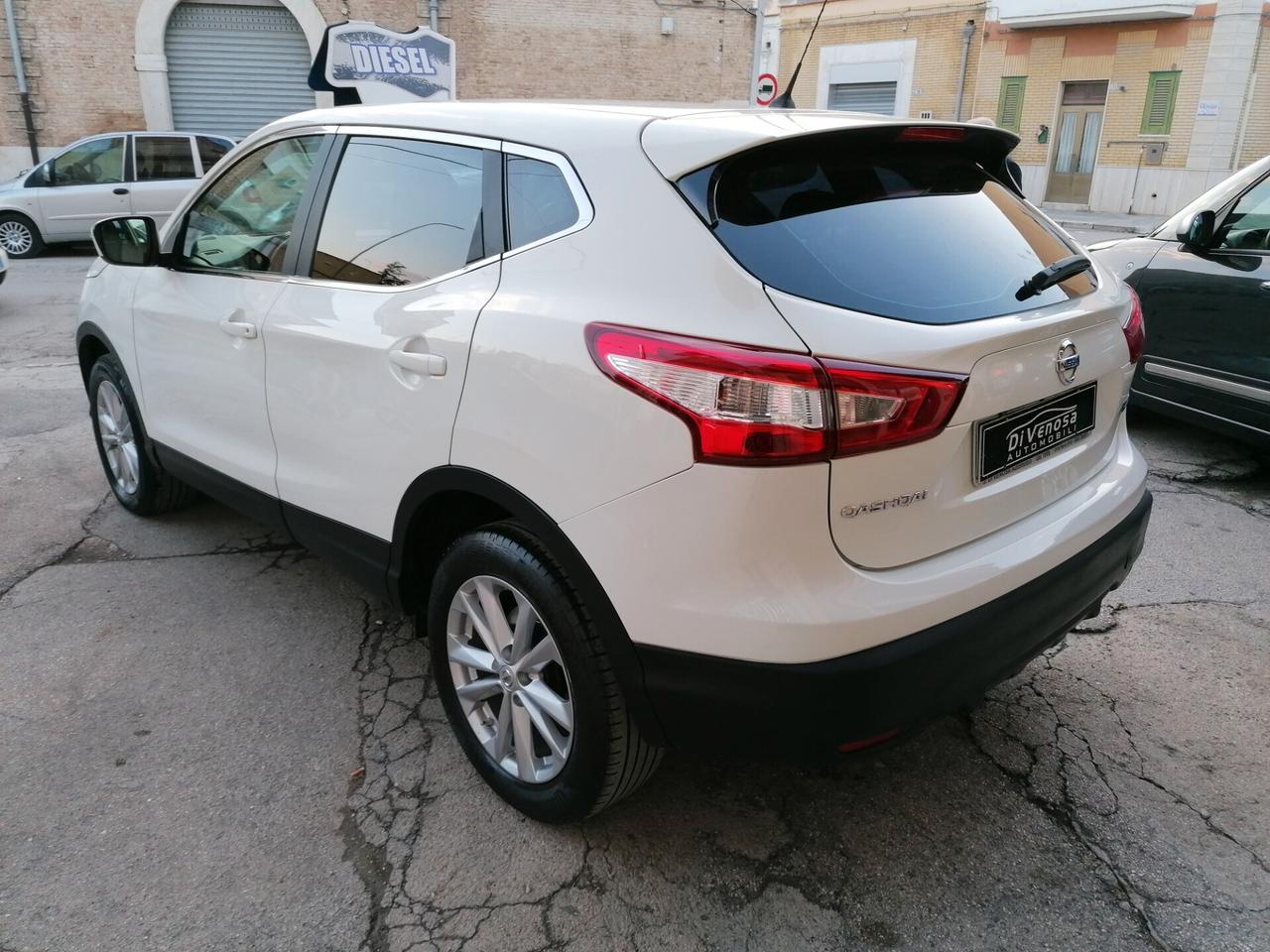 Nissan Qashqai 1.5 dCi DPF Tekna