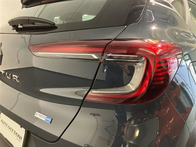 RENAULT Captur 1.6 E-TECH Hybrid Zen Auto 145cv