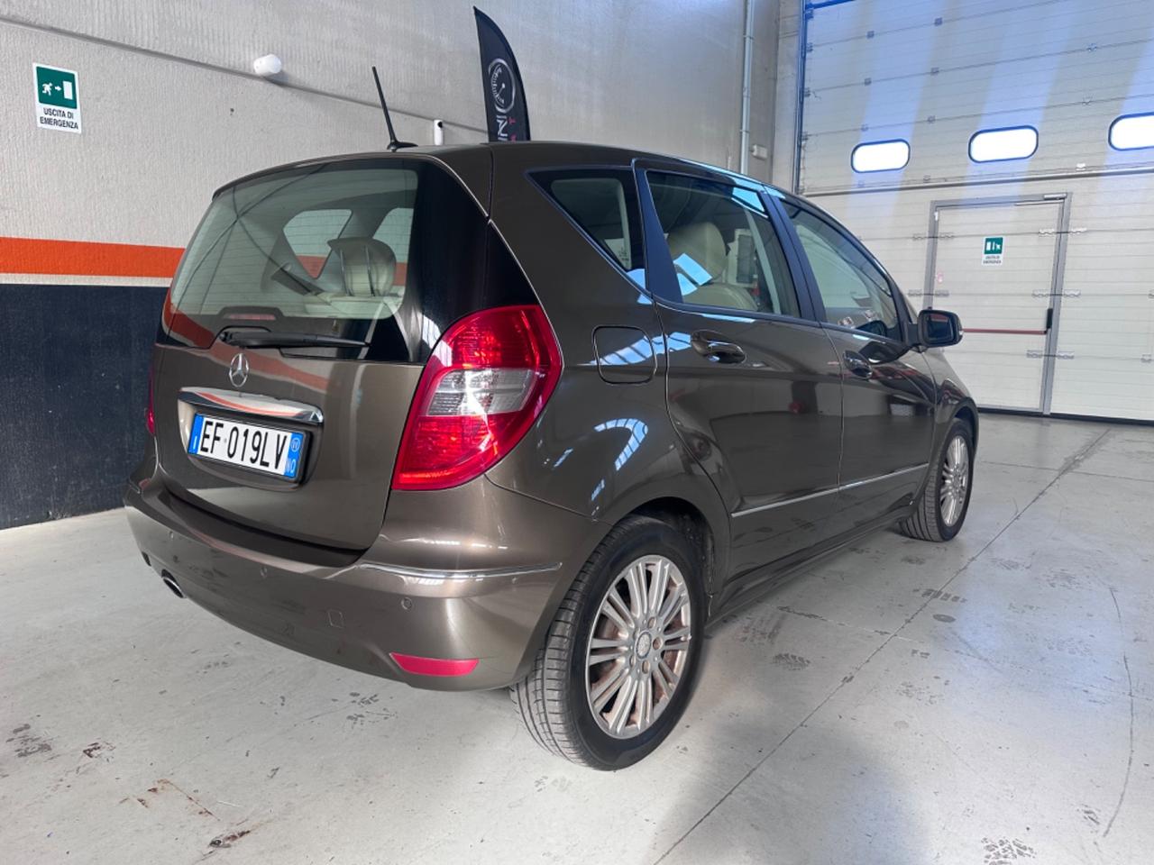 Mercedes-benz A 160 BlueEFFICIENCY Elegance