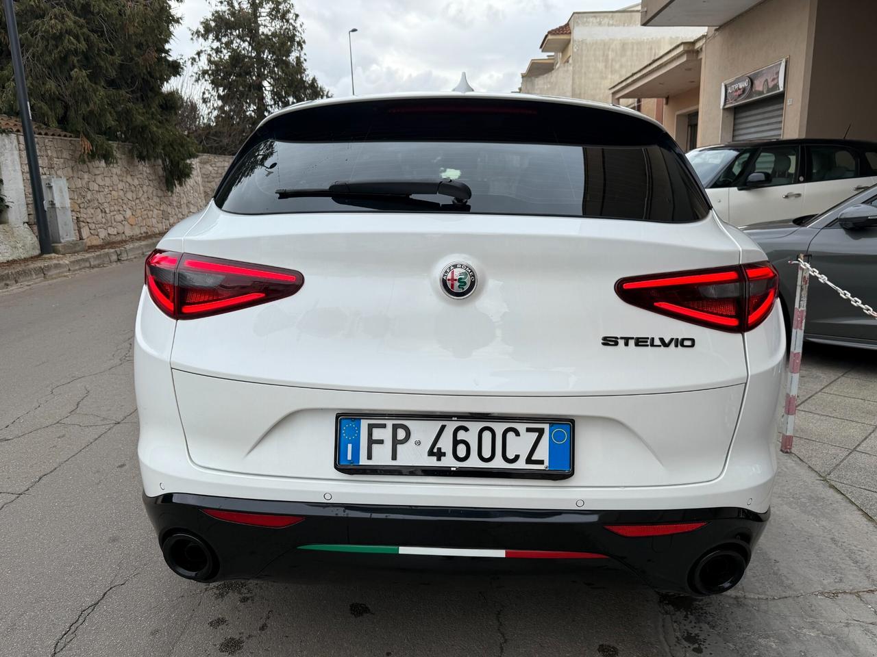 Alfa Romeo Stelvio 2.2 Turbodiesel 180 CV AT8 RWD Super