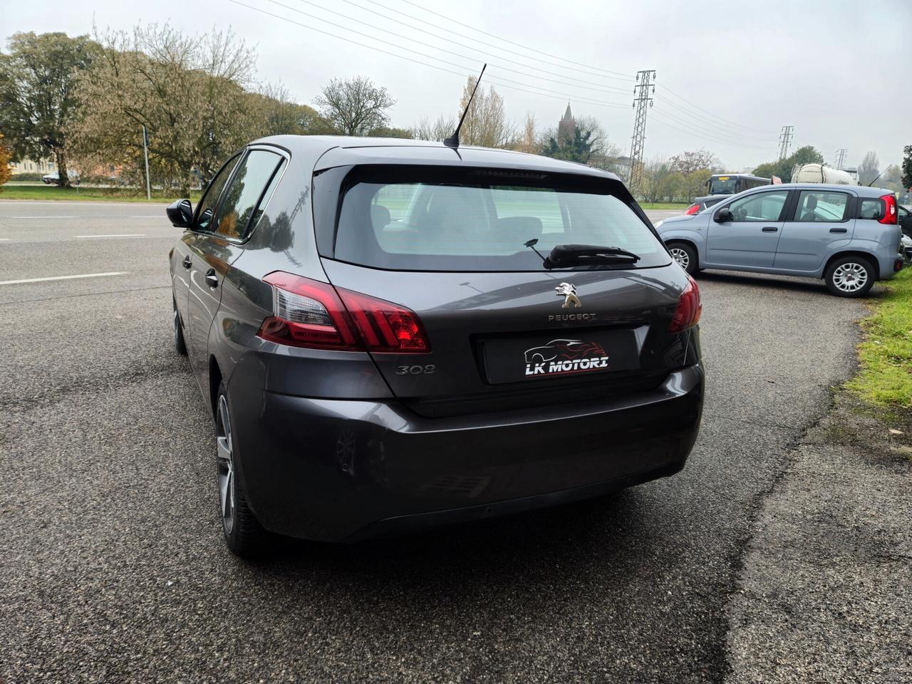 Peugeot 308 BlueHDi 120 S&S EAT6 Allure, AUTOMATICA