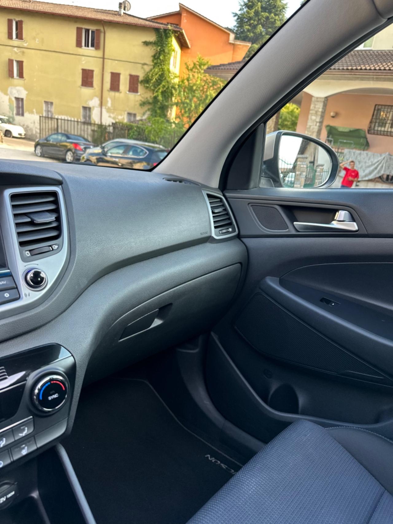 Hyundai TUCSON 1.7 CRDi XPOSSIBILE KMCERT GARANZ UNICOPR