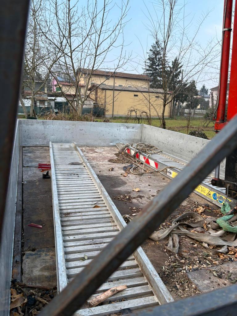 IVECO Daily 35 CASSONE 3 METRI CON GRU