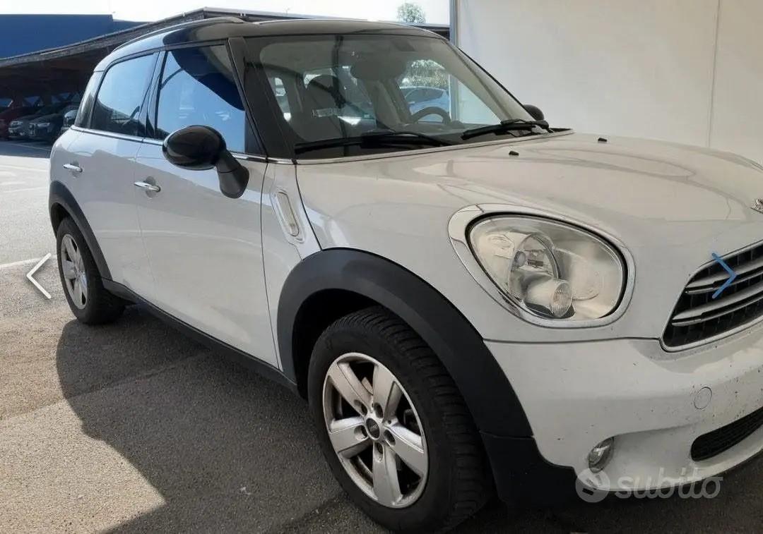 MINI COUNTRYMAN D