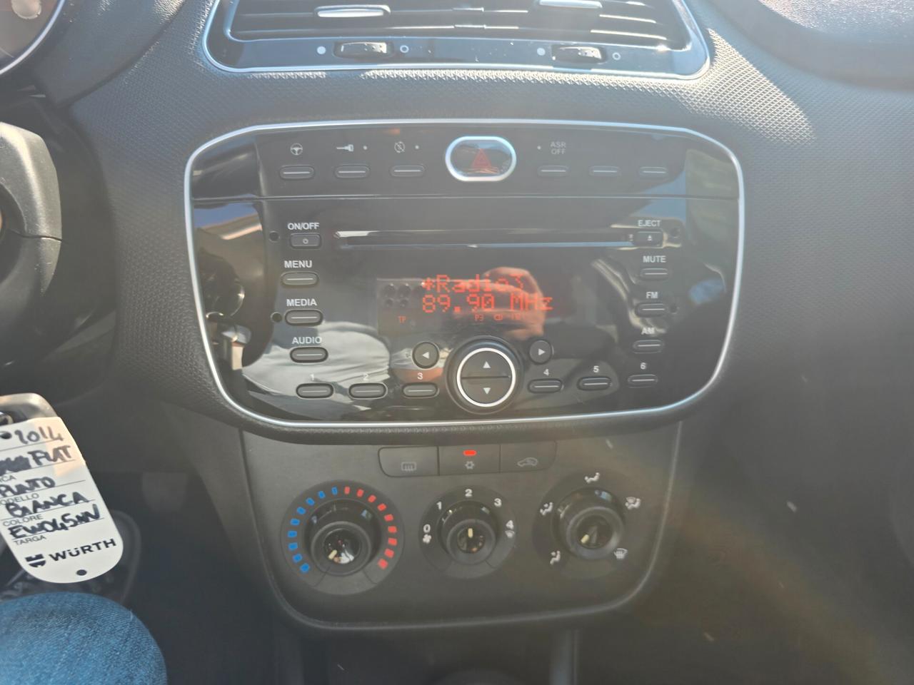Fiat Punto 1.4BENZ 77CV NEOP 42000KM-2014