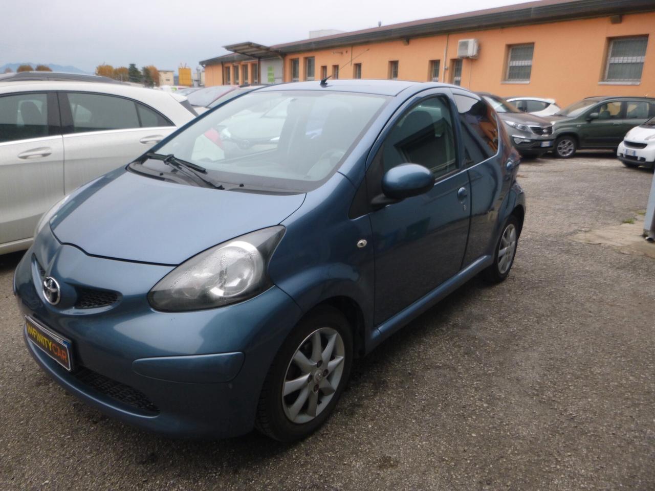 Toyota Aygo 1.0 12V VVT-i 5 porte