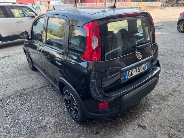 Fiat Panda 1.0 FireFly S&S Hybrid City Cross