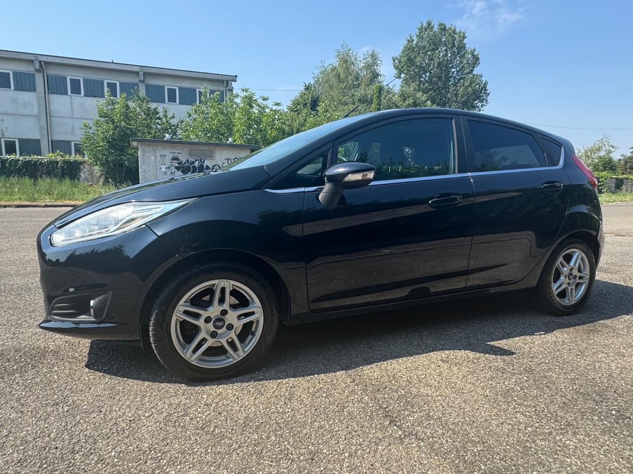 Ford Fiesta 1.5 TDCi 75CV 5 porte Titanium