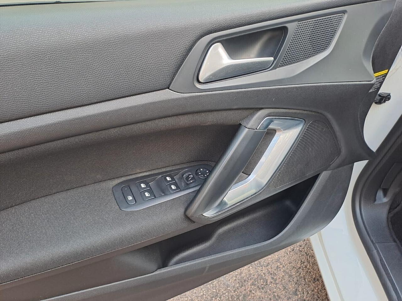 Peugeot 308 HDI 1.5 hdi 130 cv