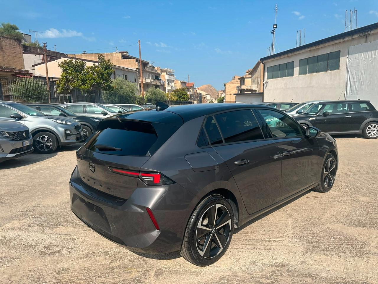 Opel Astra 1.2 Turbo 130 CV GS