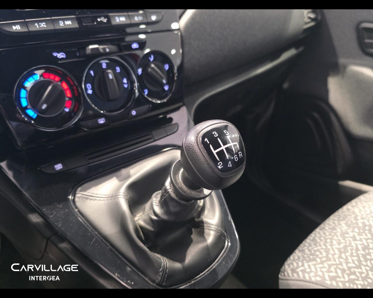 LANCIA Ypsilon 1.0 firefly hybrid Silver s&s 70c