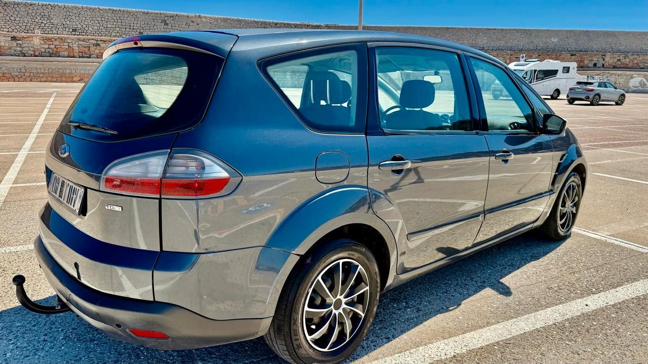 Ford S-Max 2.0 TDCi 140CV CON GANCIO TRAINO