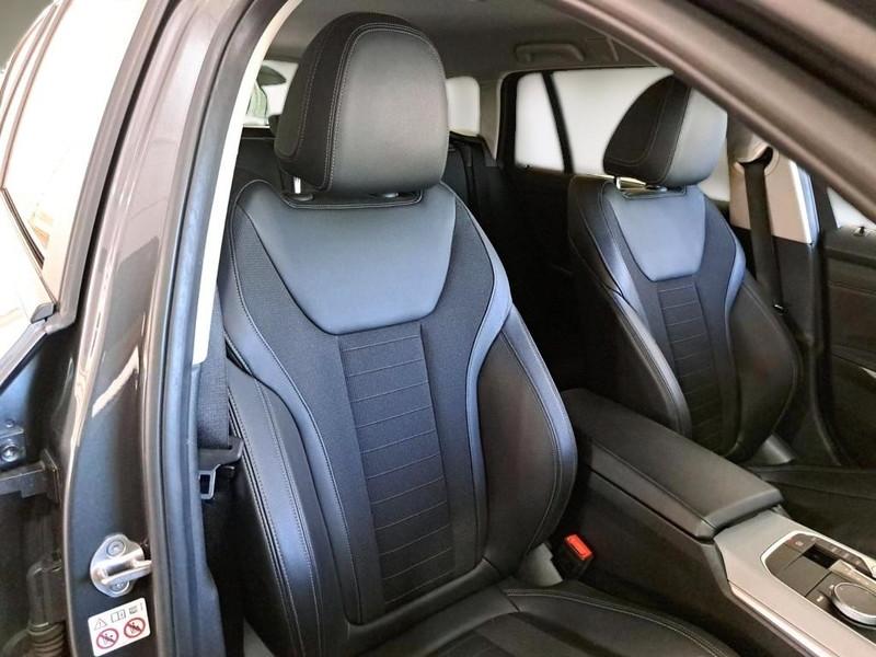 BMW 318 48V Business Advantage Touring auto