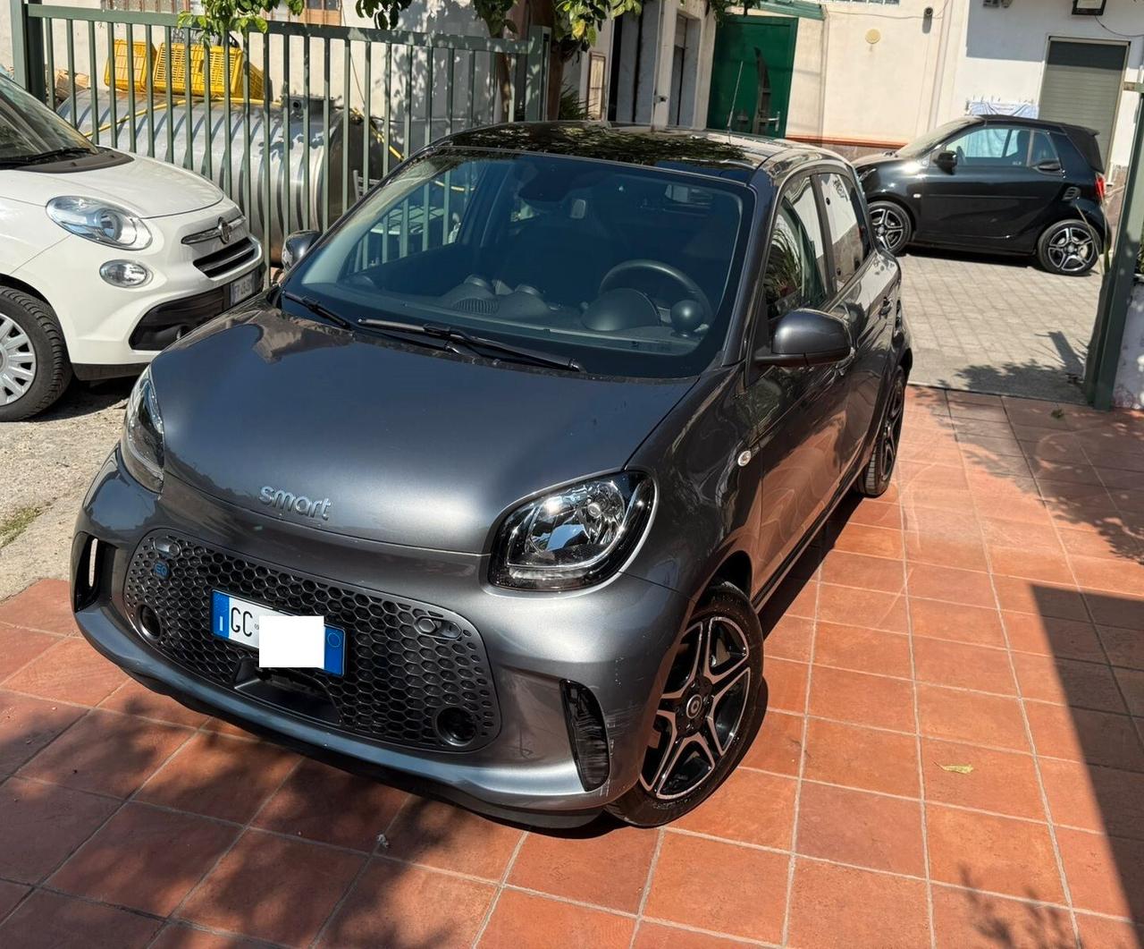Smart ForFour EQ Pulse Tetto pan.