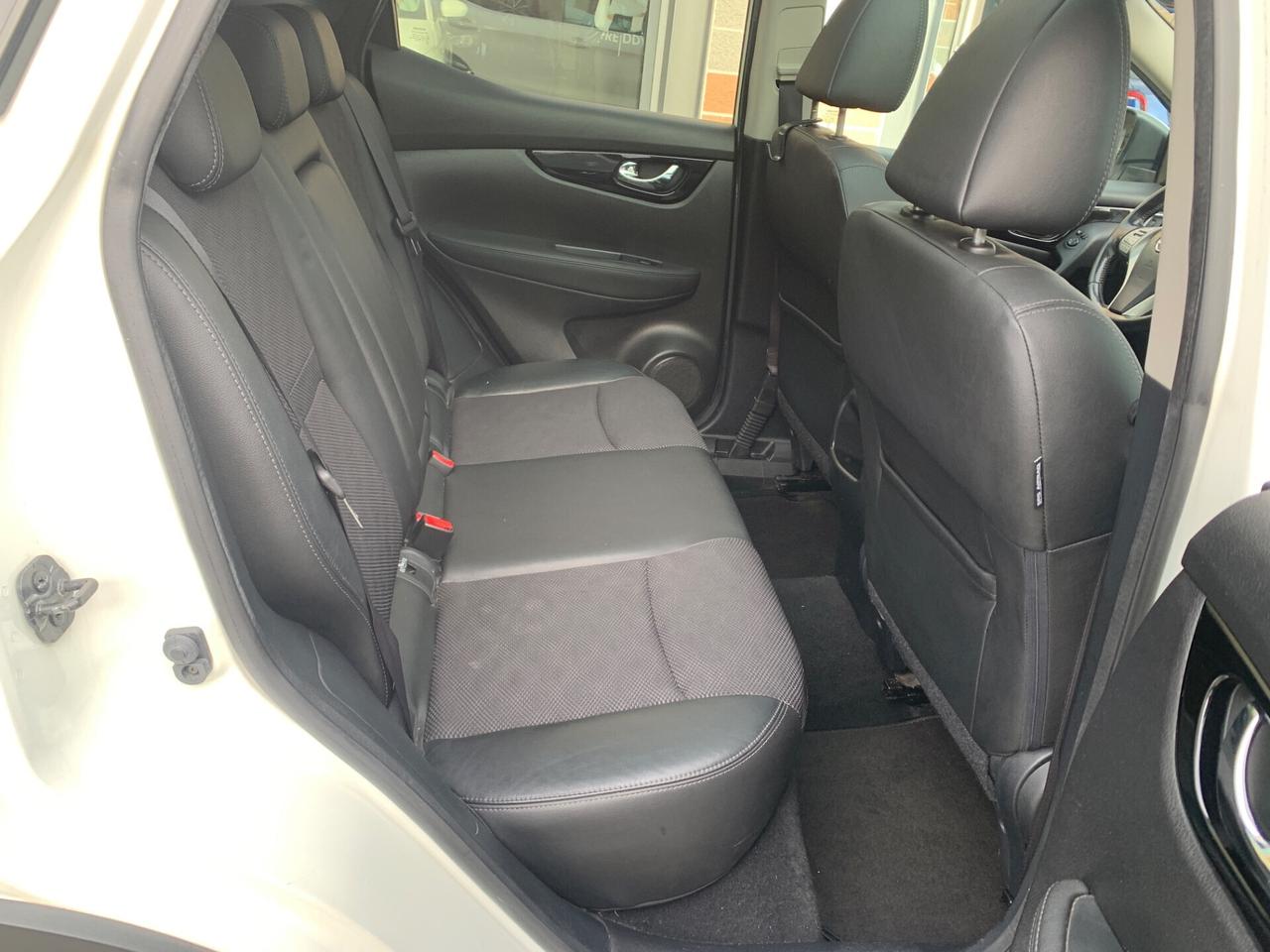 Nissan Qashqai 1.6 dCi DPF Tekna