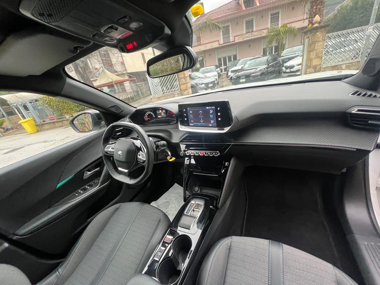 Peugeot 2008 BlueHDi 130 S&S EAT8 Allure