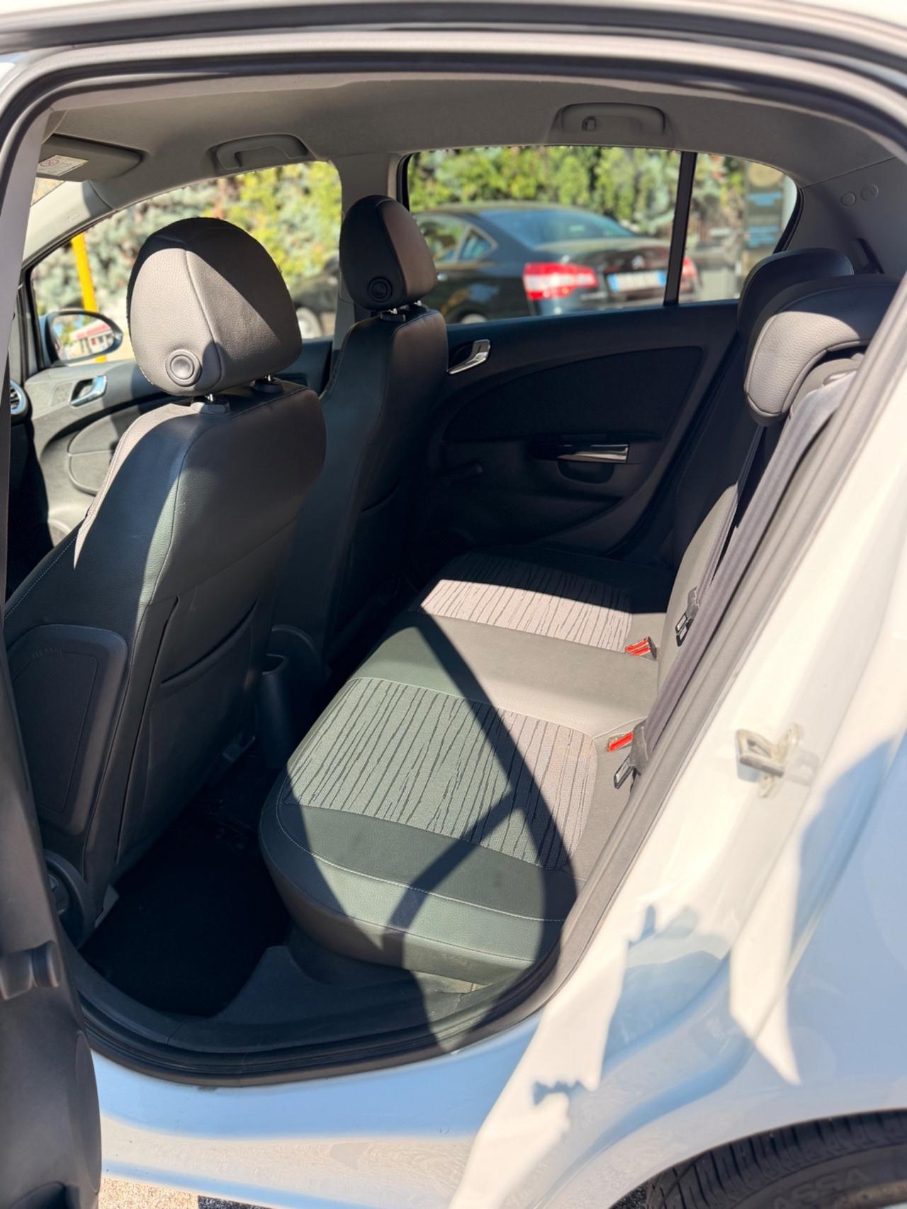 Opel Corsa 1.2 neopatentati GPL garanzia pronto uso
