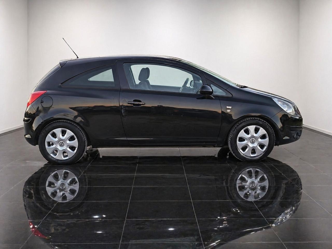 Opel Corsa 1.3 CDTI 95CV ecoFLEX 3 porte Edition km 168.000 CERTIFICATI NEOPATENTATI