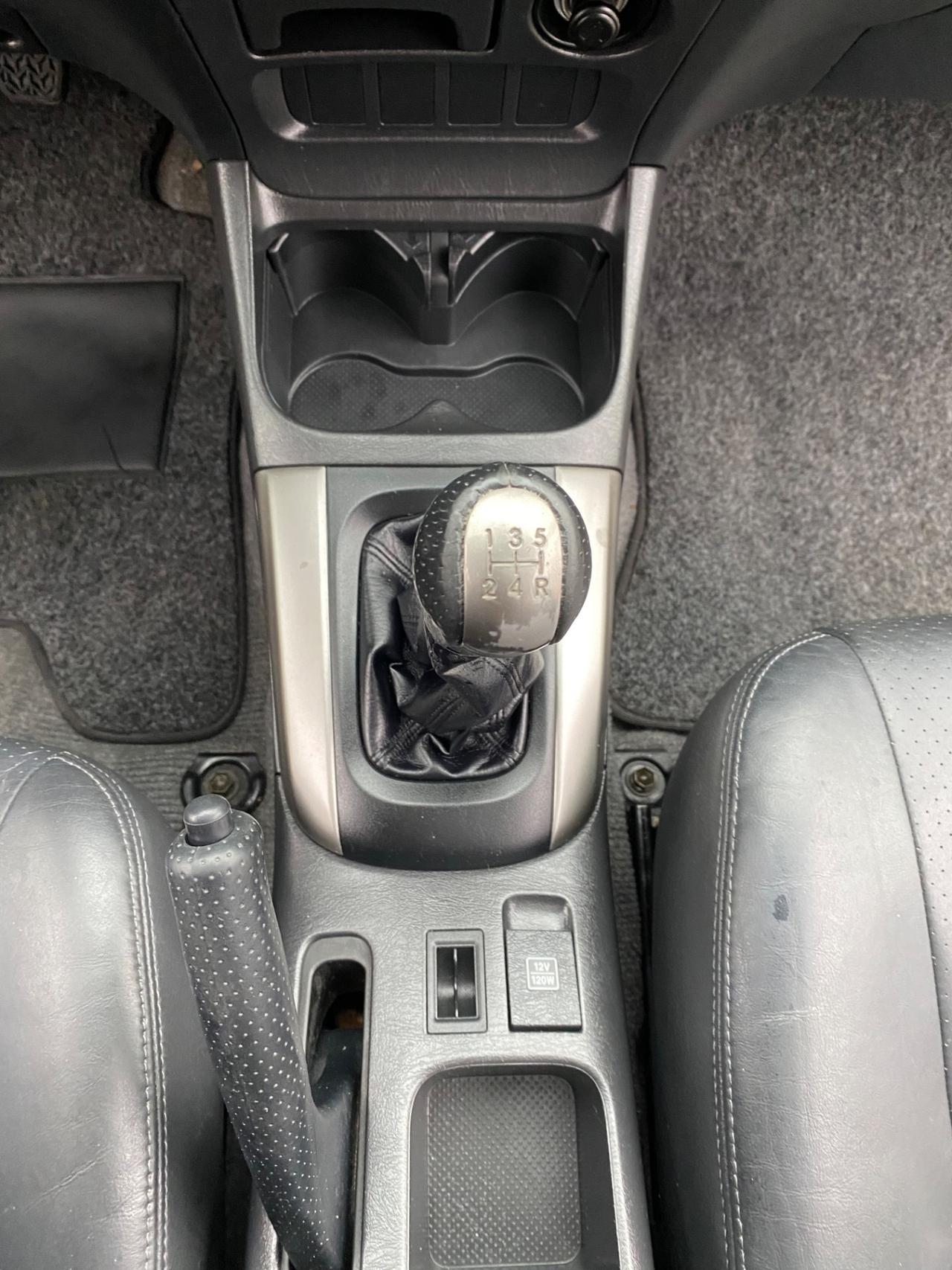 Toyota RAV 4 RAV4 2.0 AWD D-4D cat 5 porte Sol NEOPATENTATI!!!