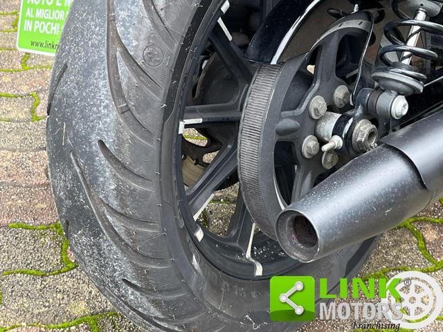 HARLEY-DAVIDSON 883 Sportster XL Iron