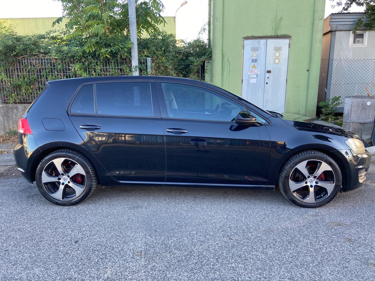 Volkswagen Golf 2.0 TDI 5p. Highline BlueMotion Technology