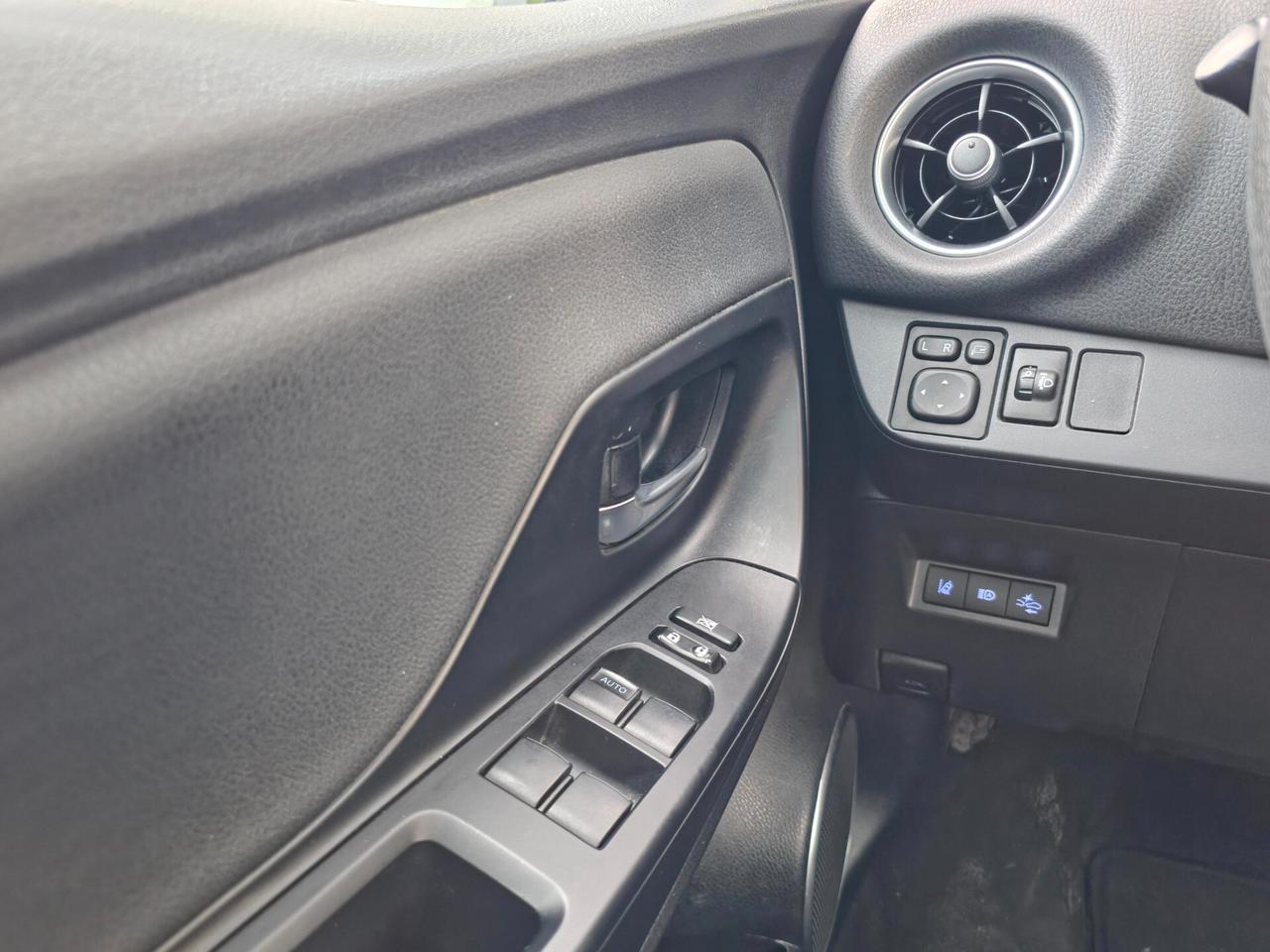 Toyota Yaris 1.5 Hybrid 5 porte GR-S E6 Automatico NEO 2019