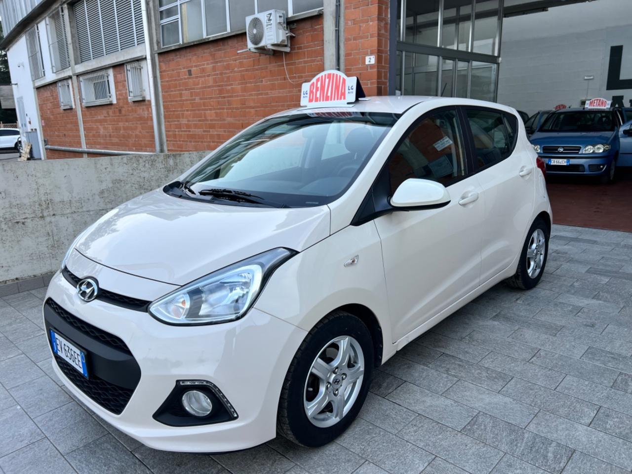 Hyundai i10 1.0 MPI Style. NEOPATENTATO