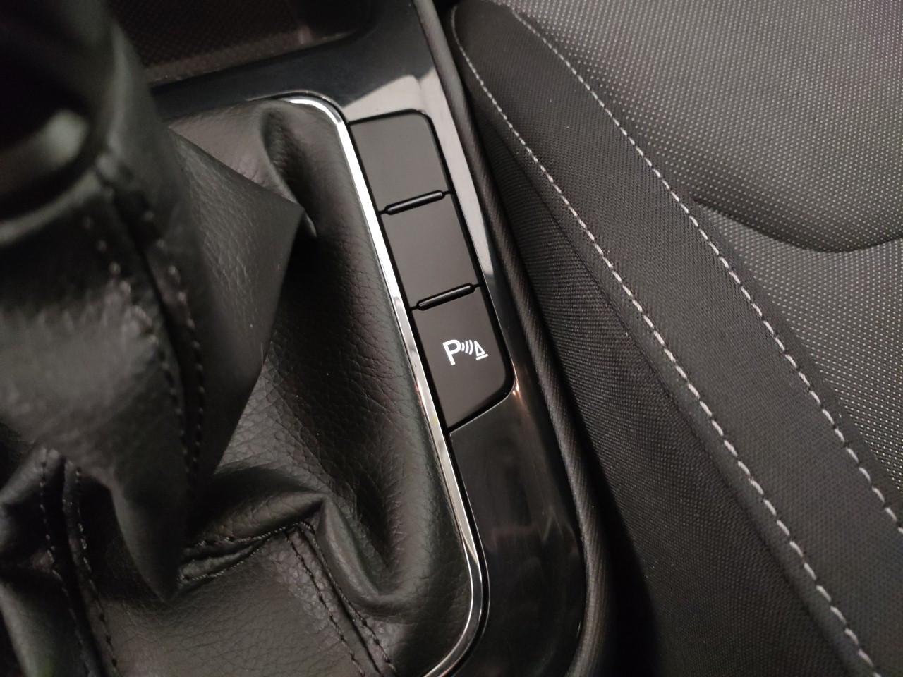 SKODA Fabia IV 2022 - Fabia 1.0 mpi Young Edition 80cv