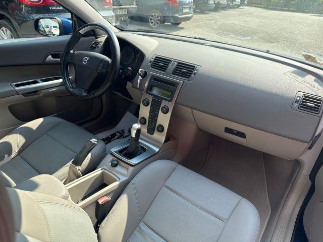 VOLVO C30 2.0 D Momentum