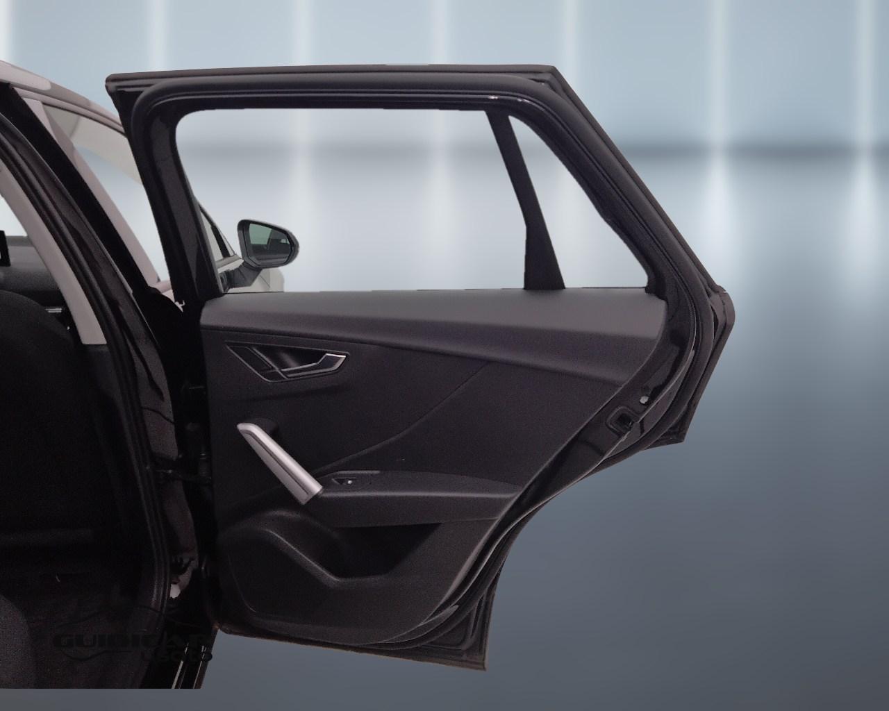 AUDI Q2 I 2021 - Q2 30 2.0 tdi Business