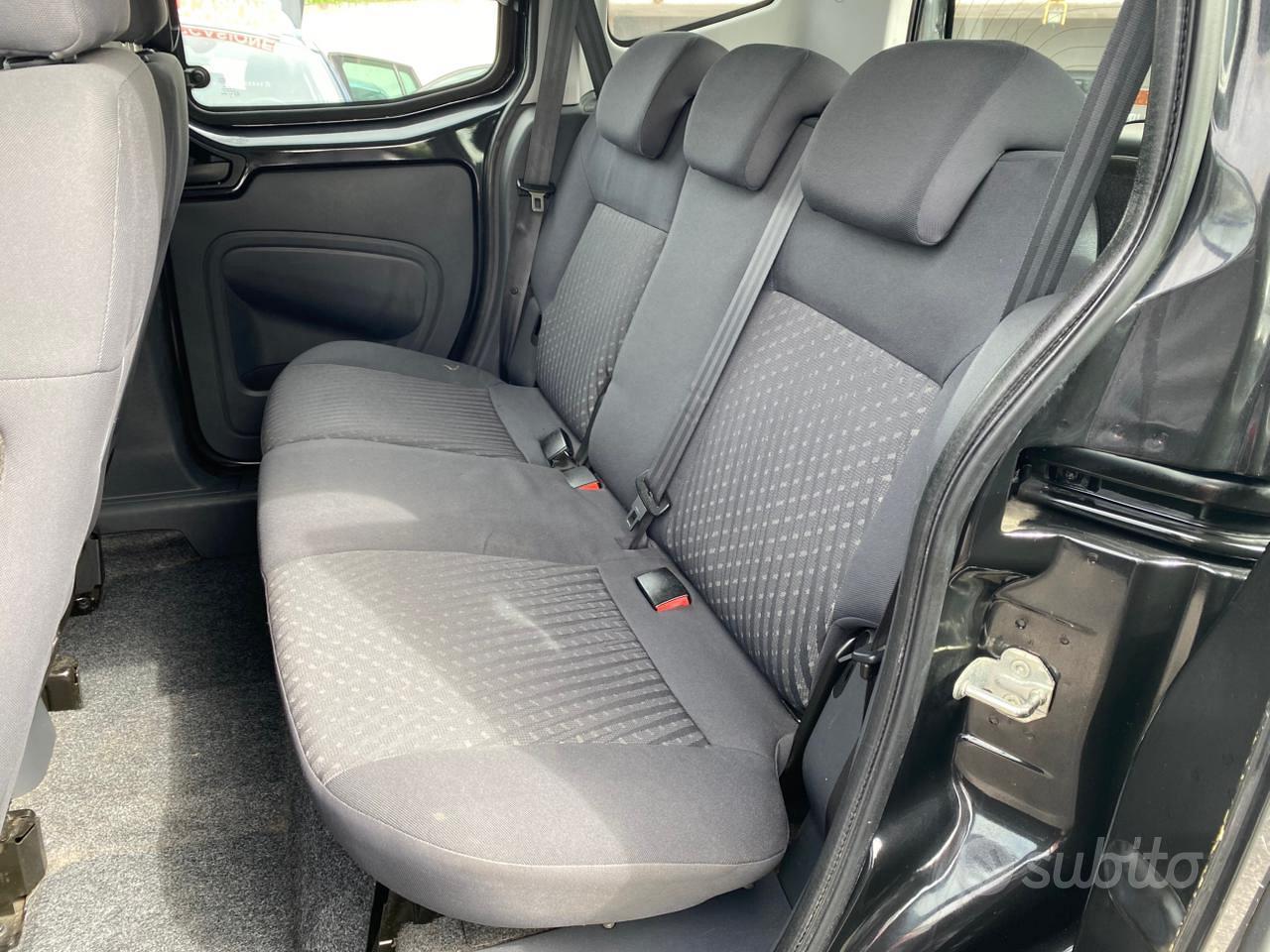Peugeot Bipper 135.000 km tenuto bene