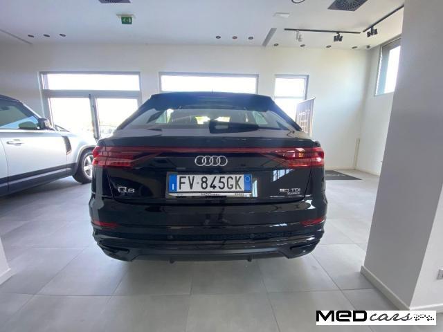 AUDI - Q8 - 50 TDI 286 CV quattro tiptronic Sport S-Line