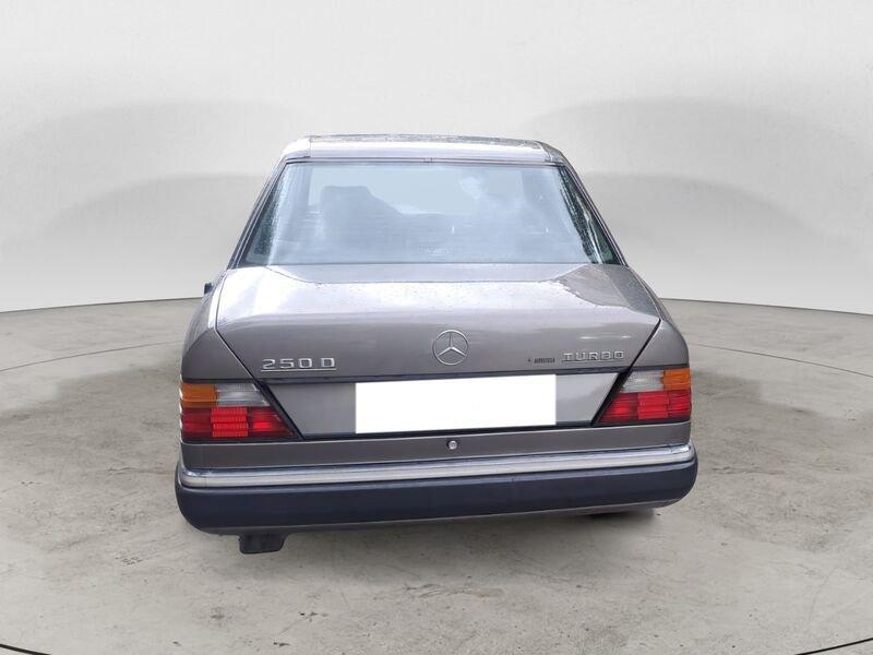 Mercedes-Benz Serie 200-320 250 E Turbo Diesel UNICO PROPRIETARIO