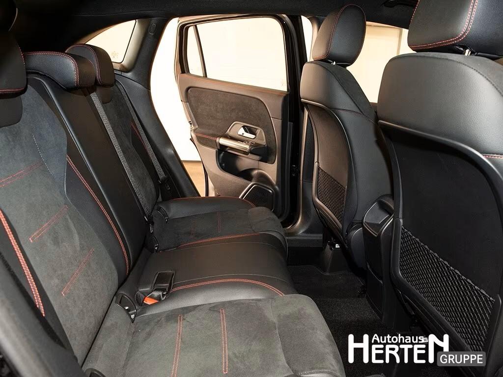 Mercedes-benz GLA 200 Automatic AMG - KAMERA LED APPLE CAR PLAY