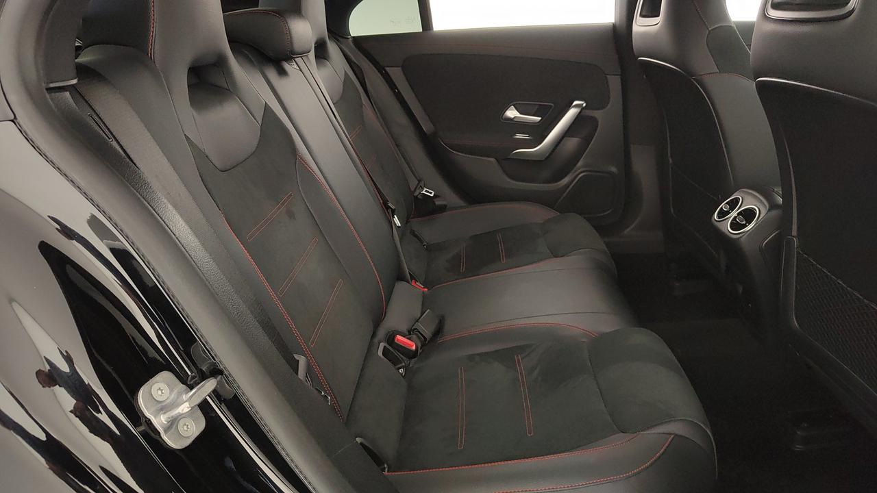 Mercedes-Benz CLA Coupe 220 d Premium auto