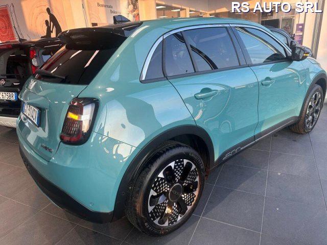 FIAT 600 600 Hybrid 100 CV DCT MHEV La Prima