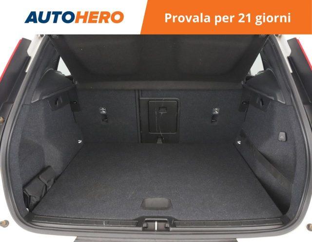VOLVO XC40 D3 Geartronic Momentum Pro